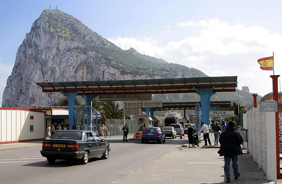 Koniec granicy Hiszpania–Gibraltar. Co warto zobaczyć? 2 Gibraltar Border